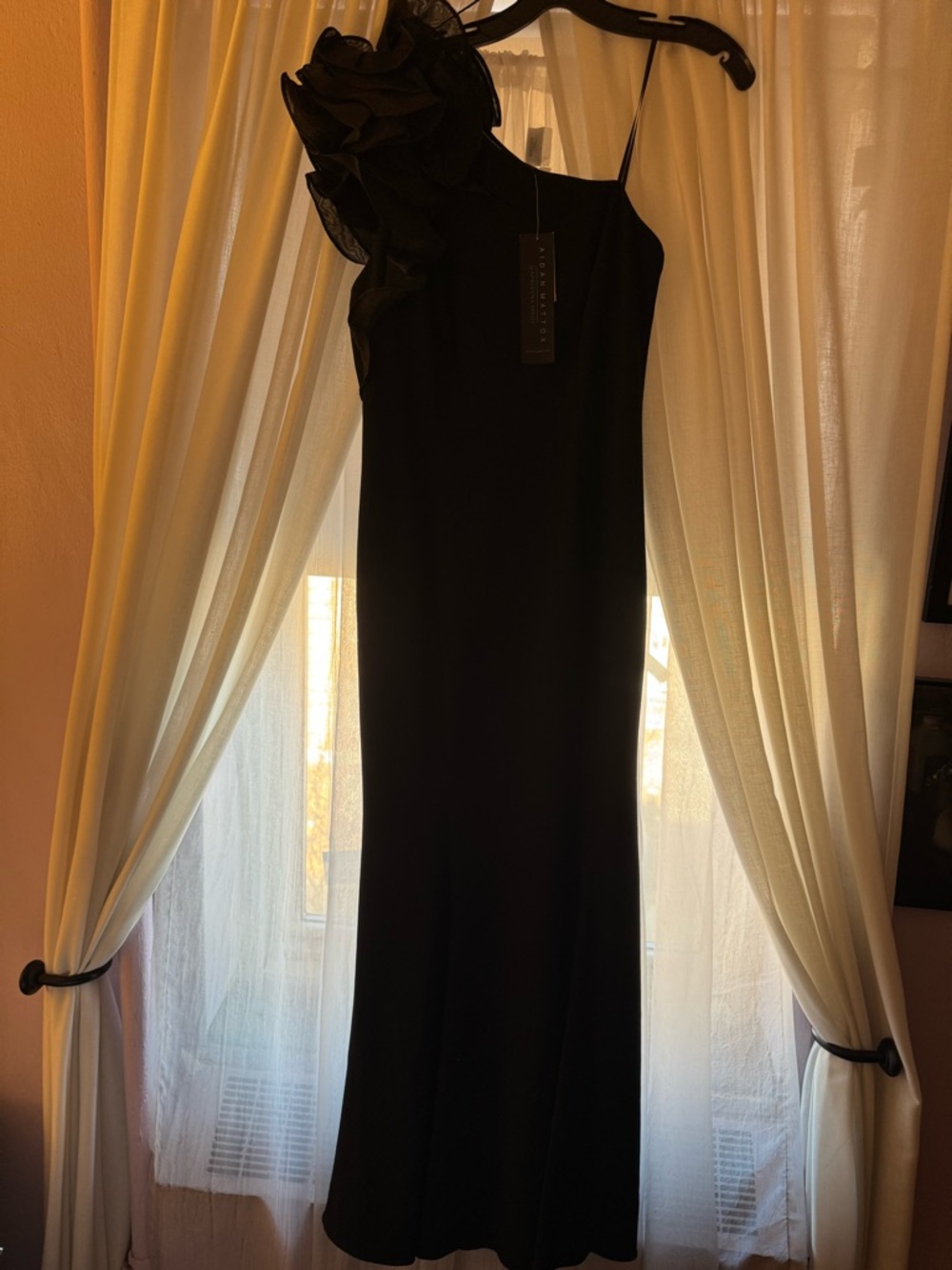 Aidan Mattox Black One-Shoulder Evening Gown - Picture 3 of 10